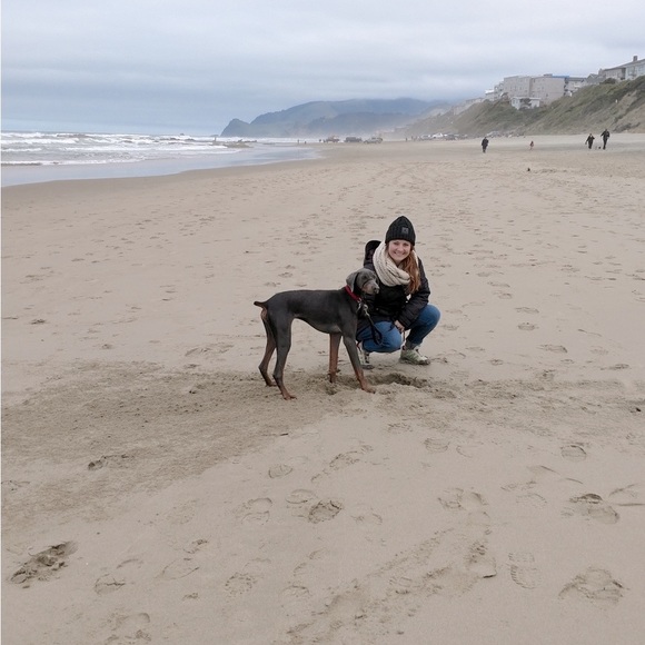 Meet your Posher, Lisa - Picture 2 of 2